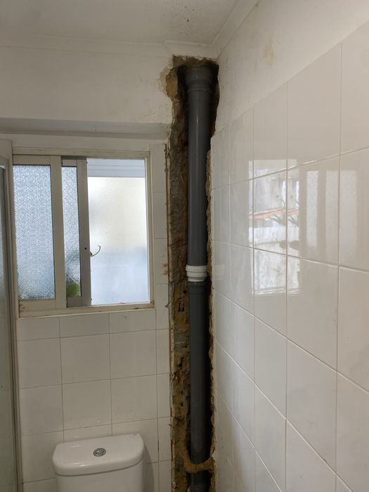 Desentupimento de Esgotos e Canalizador