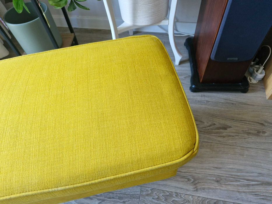 Pufa, podnóżek Ikea Strandom żółty