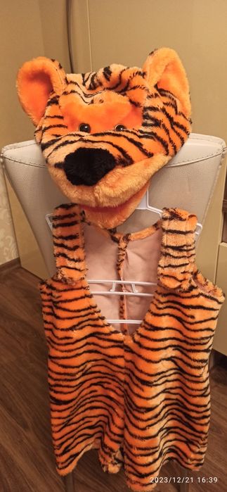 Прокат карнавальных костюмов Тигр, Зайчик, Мишка.  150 грн