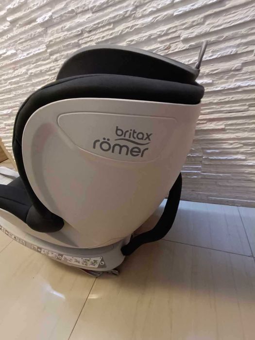 Obrotowy fotelik samochodowy Britax Romer Dualfix 0-18kg