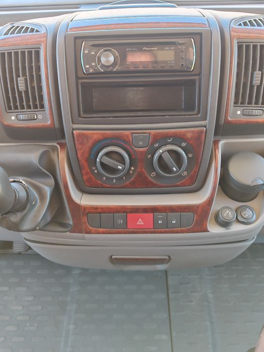 Autocaravana cama central