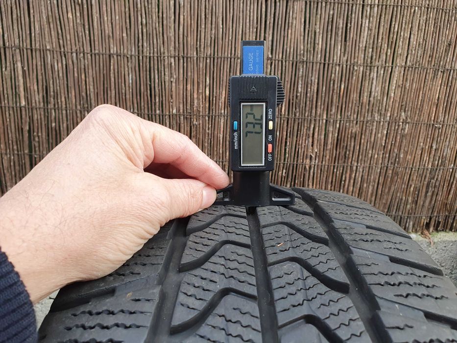 4x Oryginalne 16-stki VW Crafter II 235/65/16C Good/Year 8,8mm 2019r.