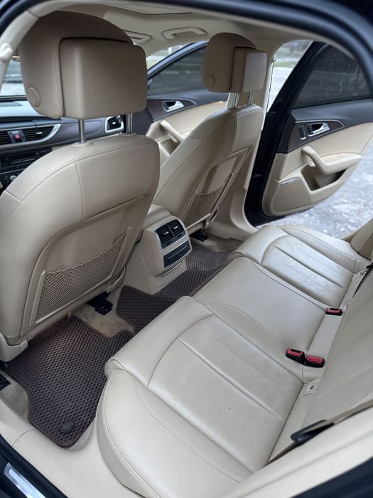 Автомобіль Audi6 C7