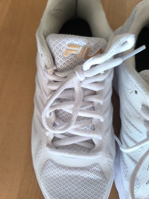 Ténis Fila Brancos 40