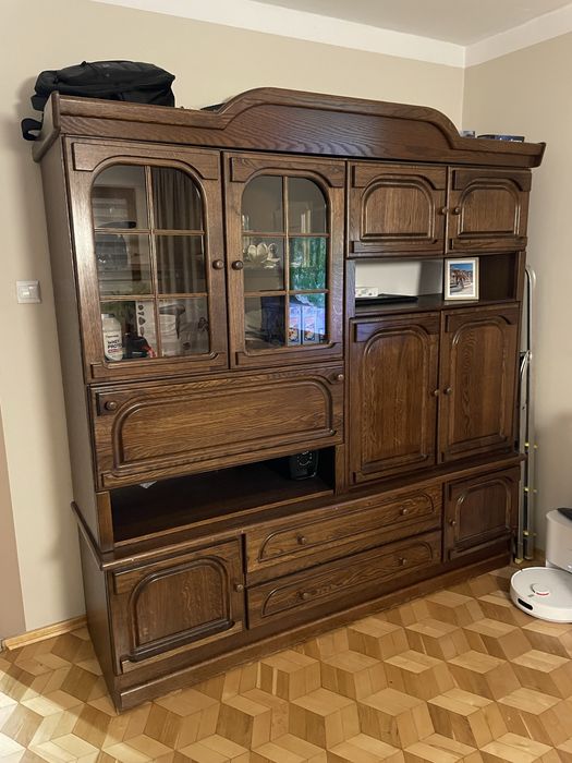 Witryna regał debowy piekny