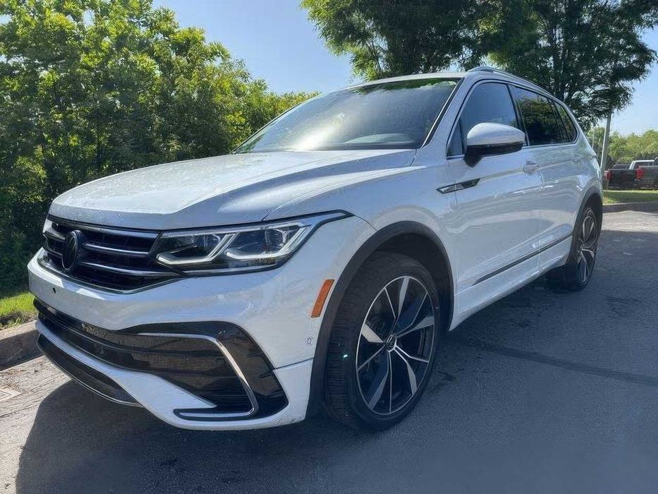 Volkswagen Tiguan Sel R-Line 4Motion      2024
