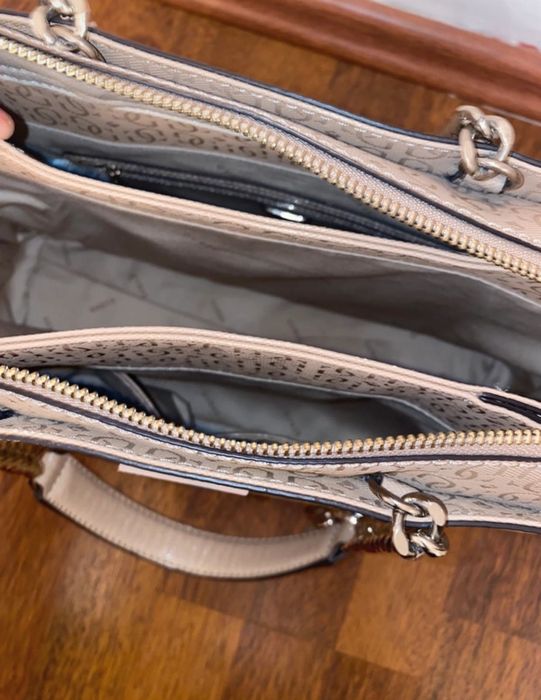 Torebka Guess beżowa