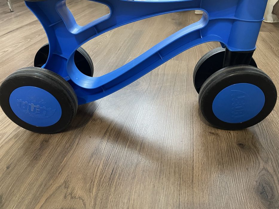 Дитячий біговел Lena синій