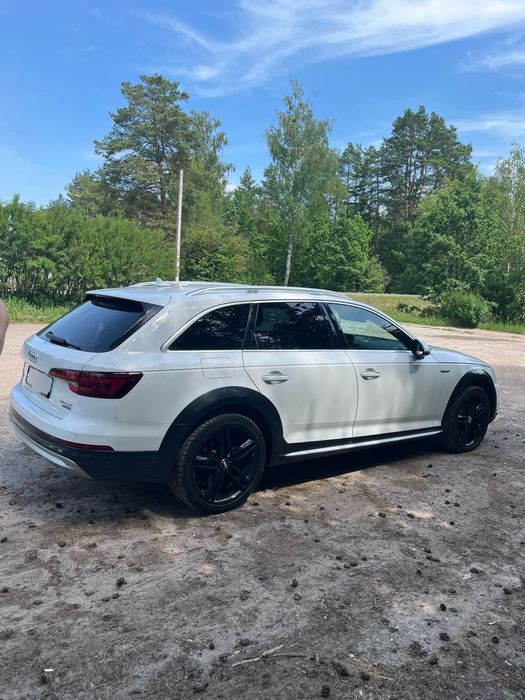 Audi a4 b9 allroad 2017