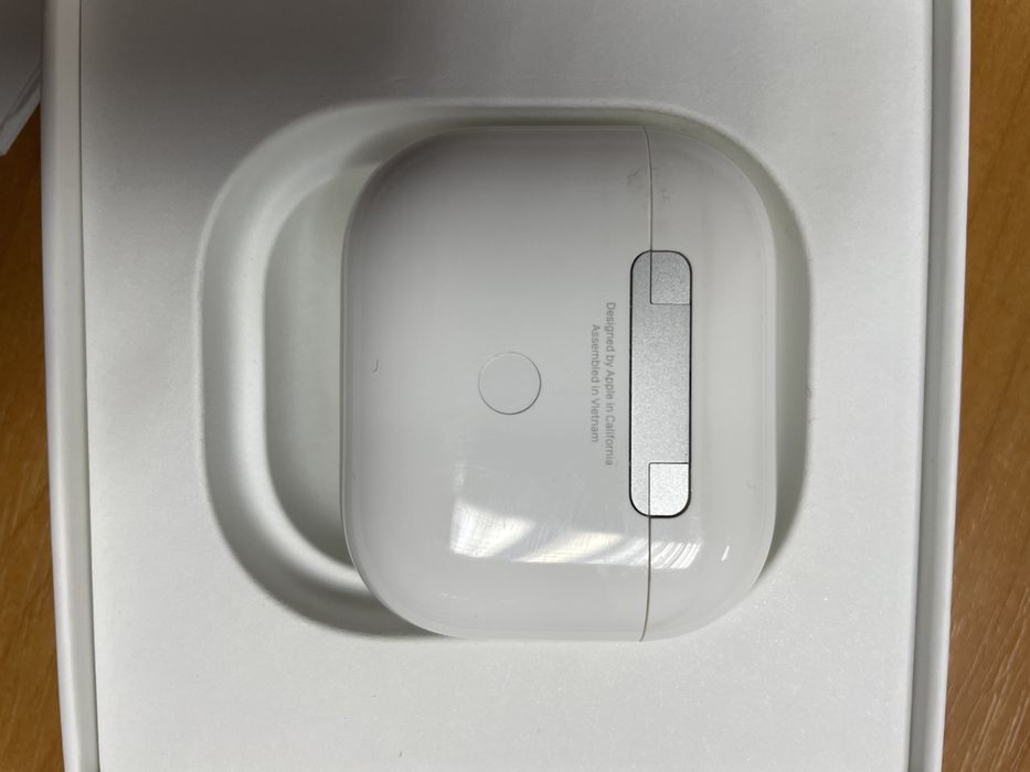 Airpods 3 лівий та кейс