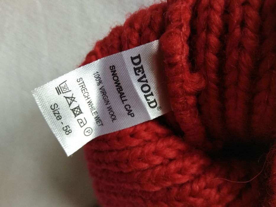 Nowa zimowa czapka 58 cm 100% Virgin wool Merino wool Devold