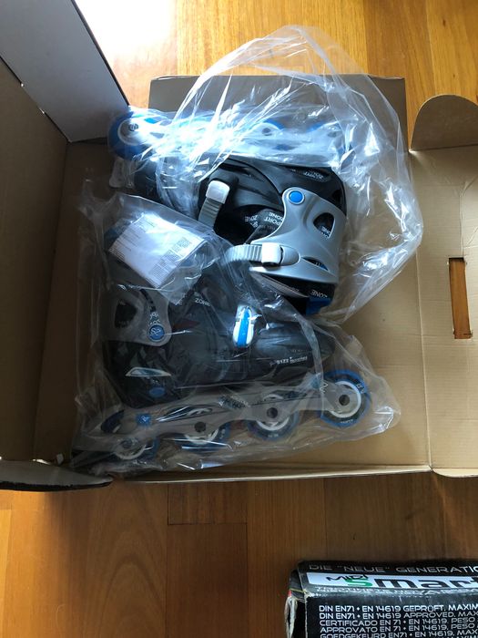 Patins em linha , Trotinetes, barcos de borracha , capacetes