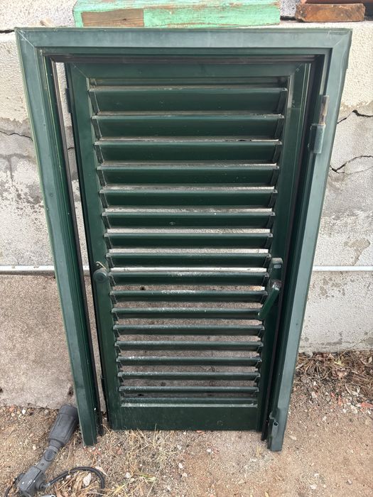 #1 Disponivel Portada e janela oscilo-batente