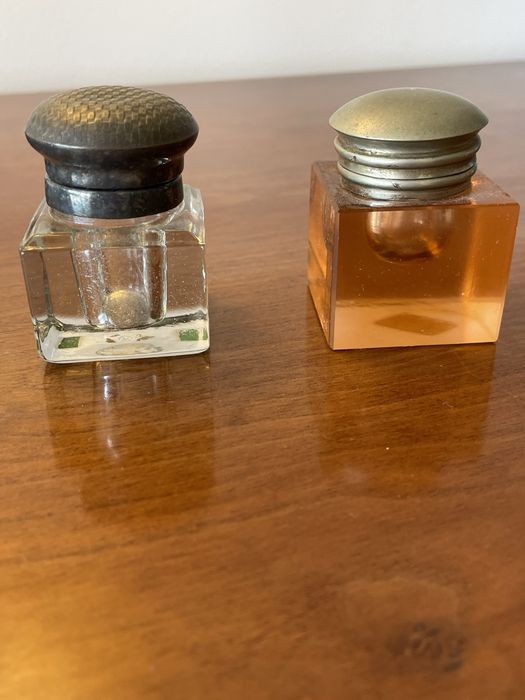 Mini tinteiros antigos em vidro