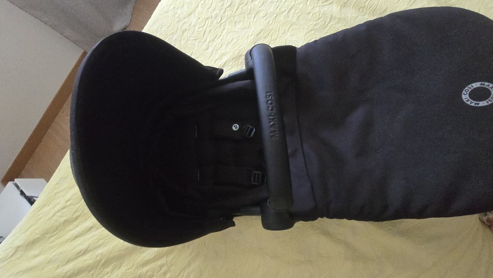 Trio Maxi-Cosi Zelia 3 Convertível + Pebble 360º + FamilyFix 360º