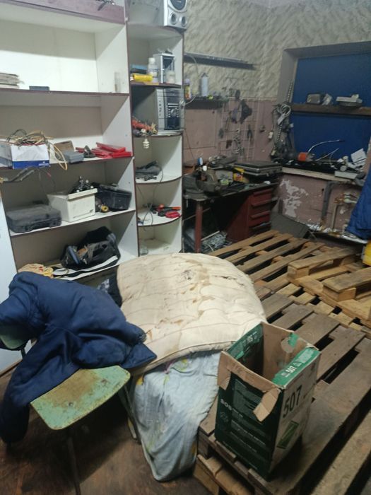 Комерційне приміщення 100 кв. м.