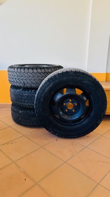 Jantes originais VW 17” + pneus General Grabber AT3 (235/65 R17) – ideal para Transporter / Camper