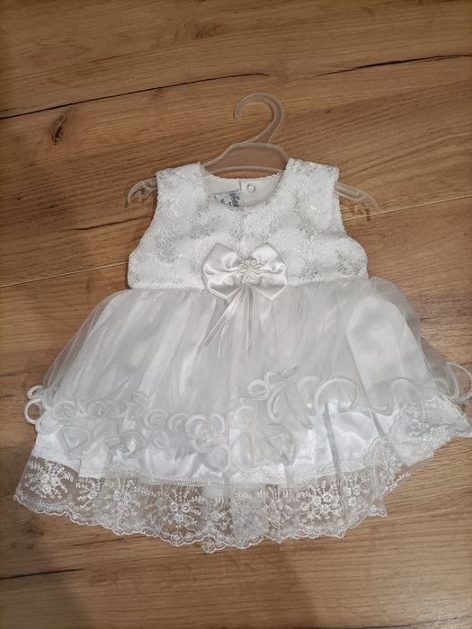 Sukienka do chrztu
