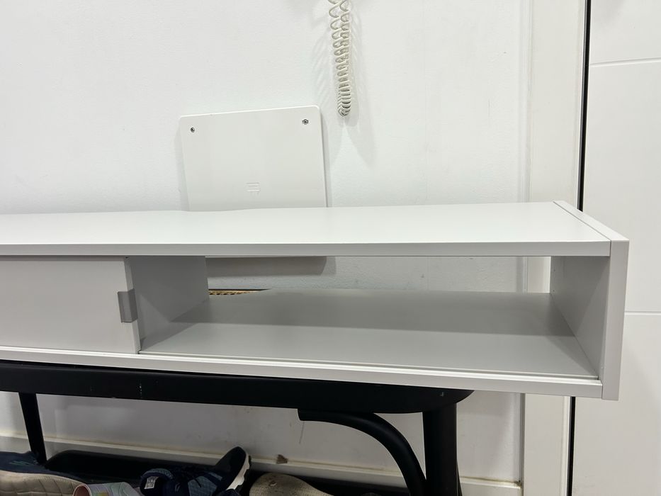 Prateleira multimédia Spiksmed Ikea