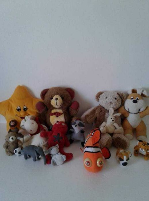 Pack de PELUCHES com 2 CESTOS de Arrumação