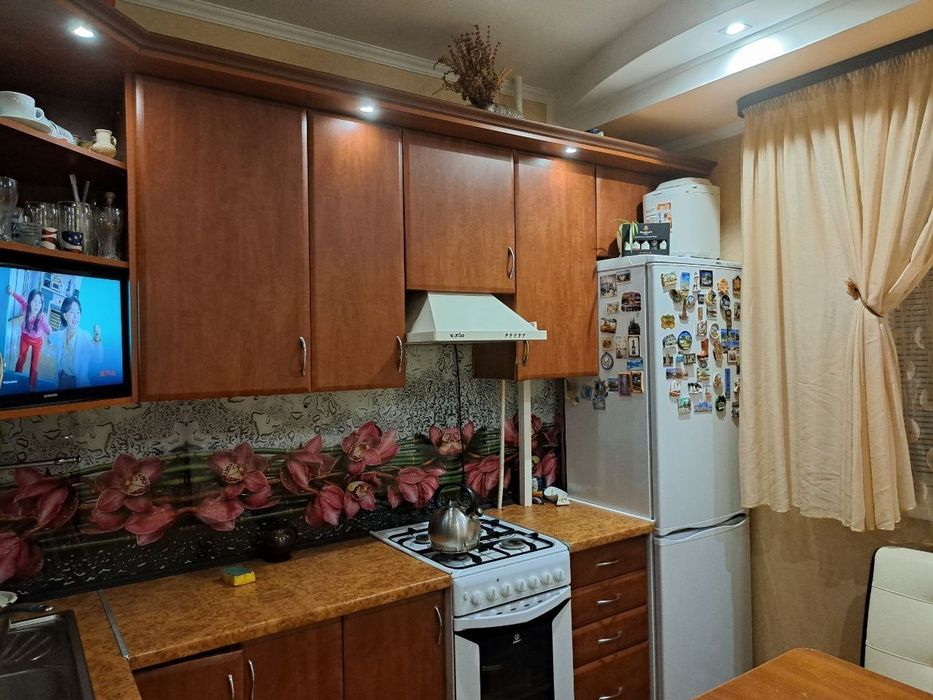 Скіналі на кухню