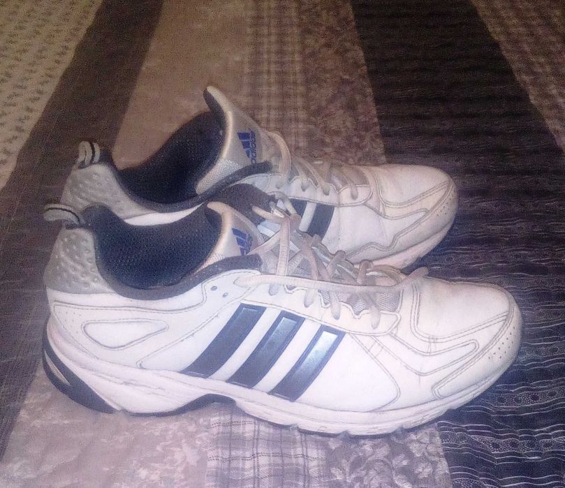 Buty  adidas  44