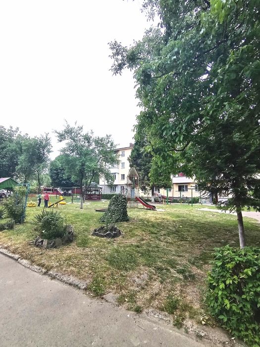 S_3-кімнатна квартира під чистове оздоблення в  м. Здолбунів, р-н 6 школи.