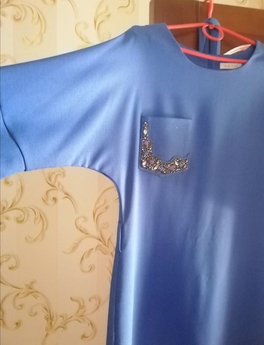 Продам вечірню сукню 42 р, 48 р.