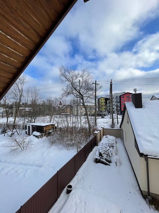 Оренда нового будинку спарки з окремим входом в Брюховичах