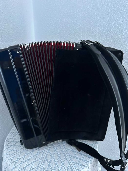 Acordeao Vignoni 4 Voz 120 Baixos Esta com.   Baixa de preço