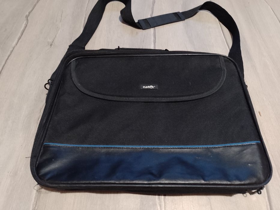 Sprzedam torbę na laptopa