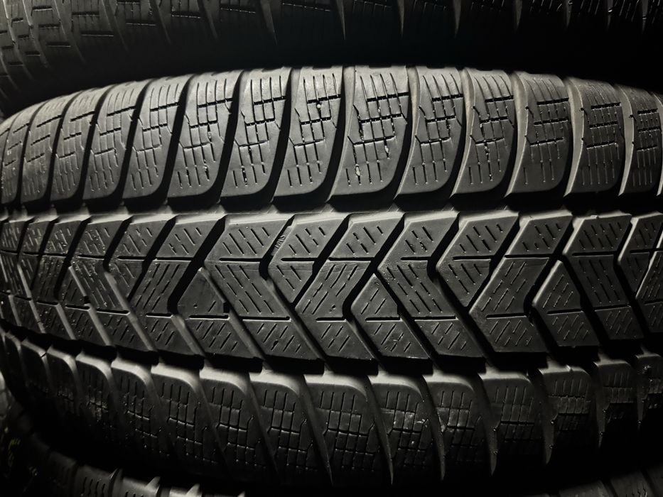 шини б.у зима 235/60 R18 Pirelli Scorpion Winter склад резини