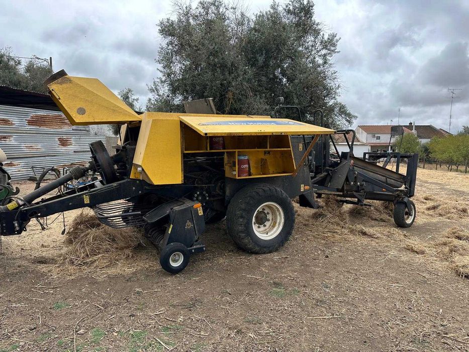 Enfardadeira New Holland