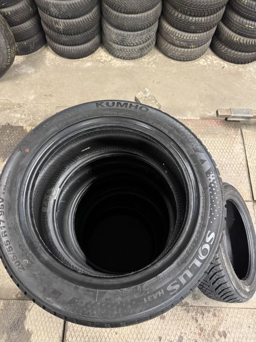 205/55R17 95V Kumho  Solus HA31 4 season