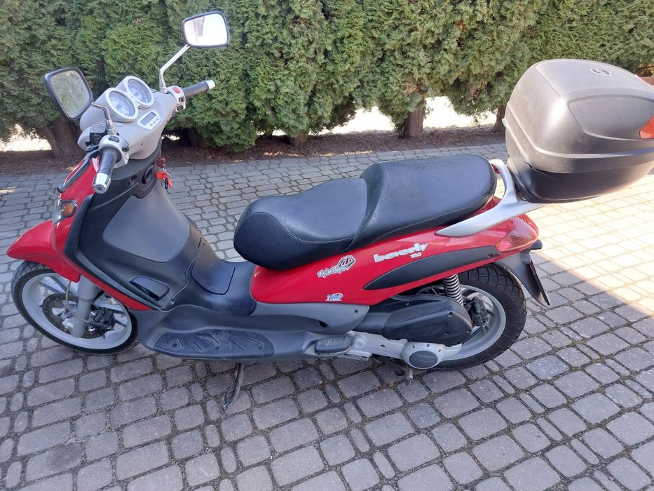 Sprzedam skuter piaggio 125cm