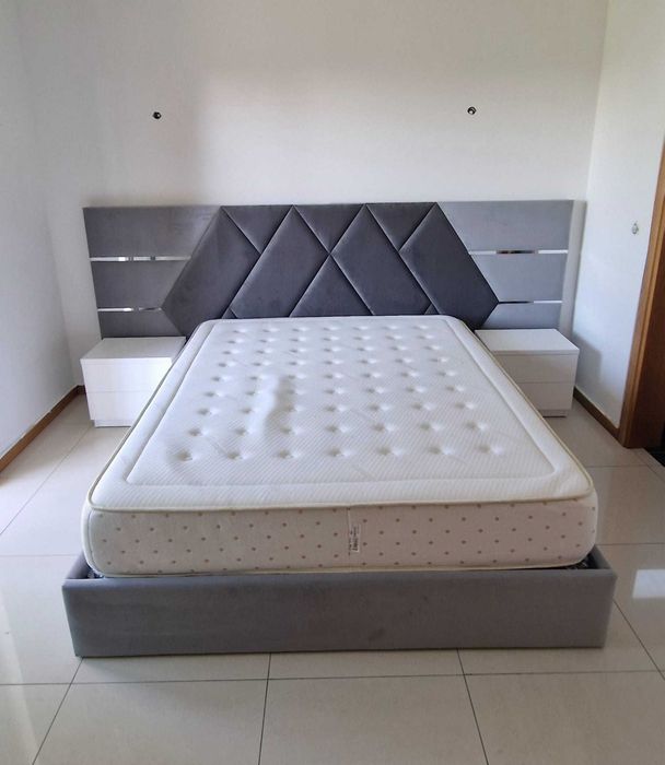 Camas de Casal Estofadas de Luxo 689€ Disp. em Várias Cores! 190x140m!