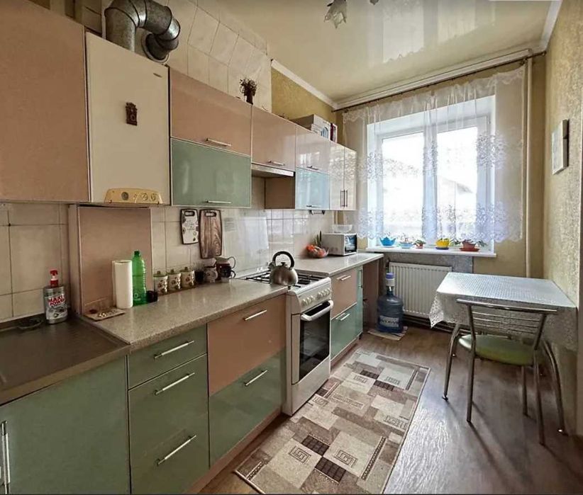 Продаж  3к Квартира Ремонт ,Цегла, АГВ