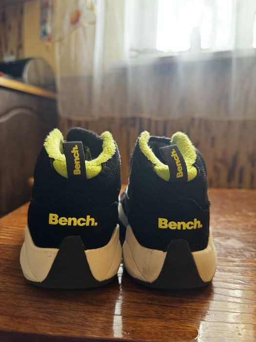 Демісезон фірми Bench