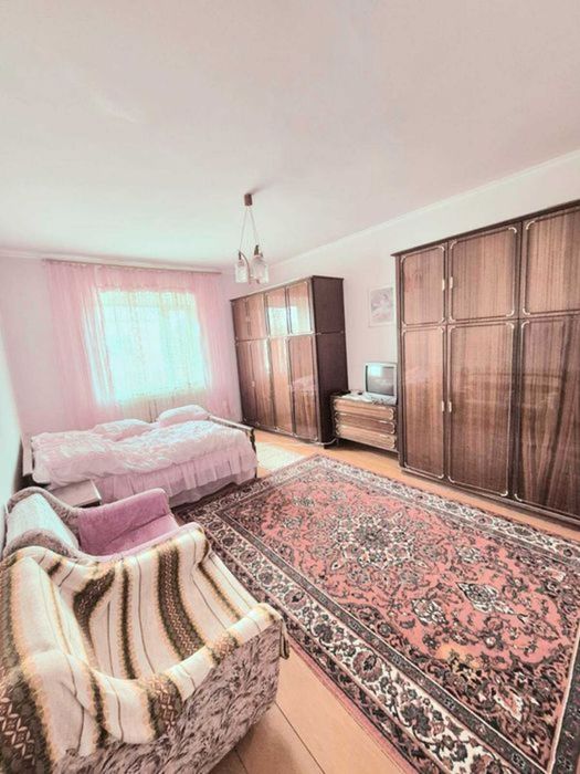 Продам добротний та міцний будинок в місті Бобринець.