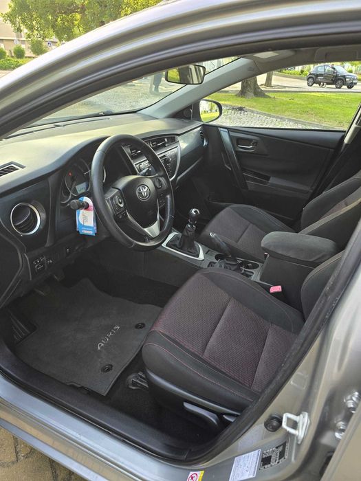 Toyota Auris Touring Sports — fotografia 11