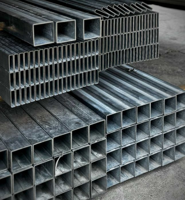 Profile stalowe czarne i ocynkowane - szeroki wybór!