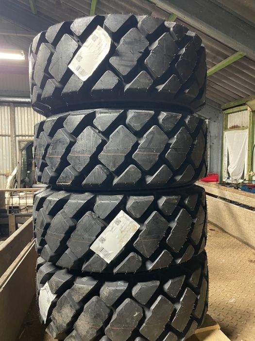 Pneus Bobcat 10-16,5