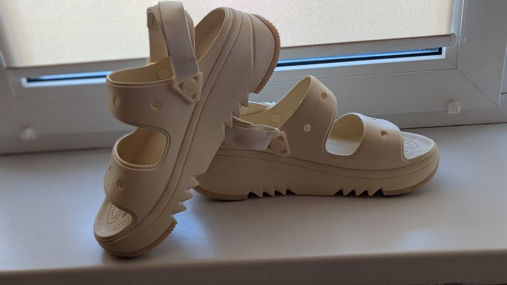 Босоніжки жіночі Crocs розмір 40