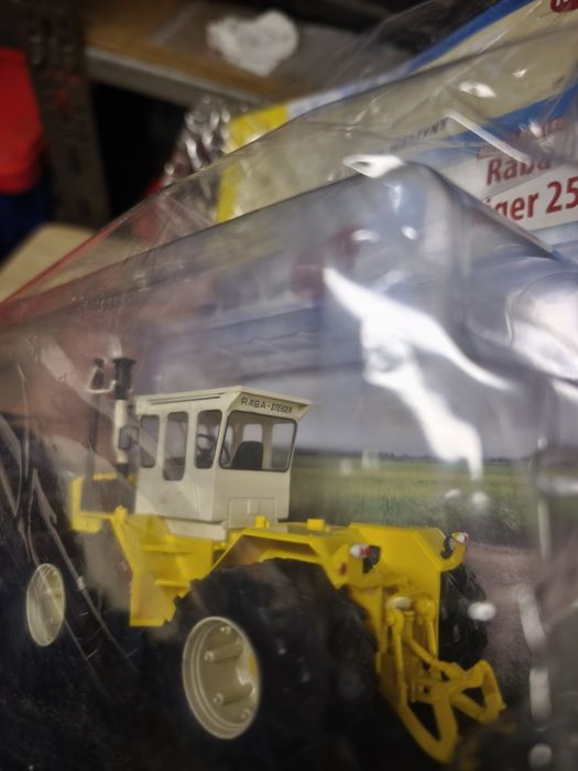 Kultowe traktory nr 25 Raba Steiger 250 Hachette 1:43 wysyłka gratis
