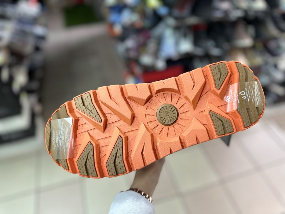 Черевики UGG hight Weather  Hybrid boot ( РОЗМІР 43 )