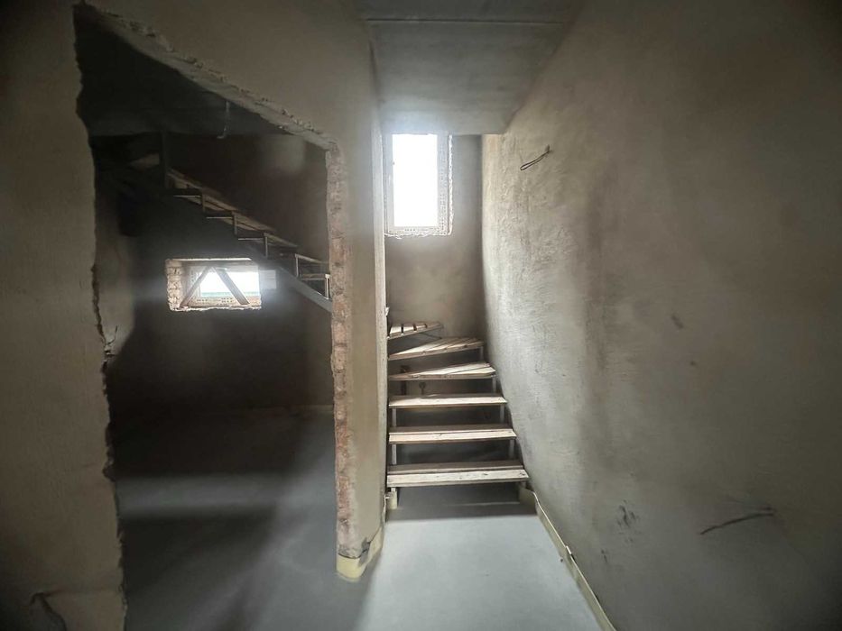 Продаж таунхауса на Менделєєва