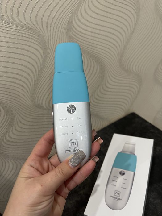 Ультразвуковий скрабер для шкіри обличчя Medica+ Vibroskin 8.0