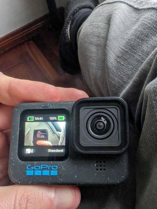 GoPro Hero 12 Black + acessórios — excelente estado/Pouco uso