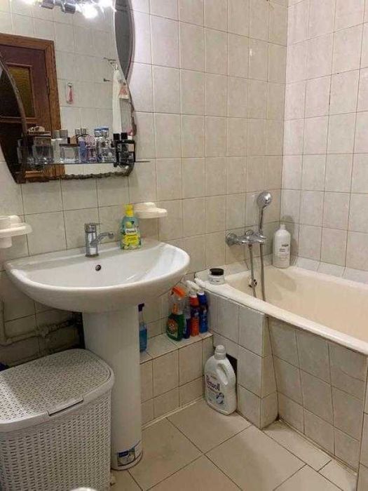 Продам 3 к. кв. 3.5, метро Армейская пешком