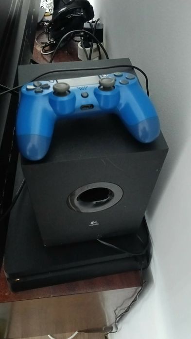 Playstation 4 1tb+1 comando